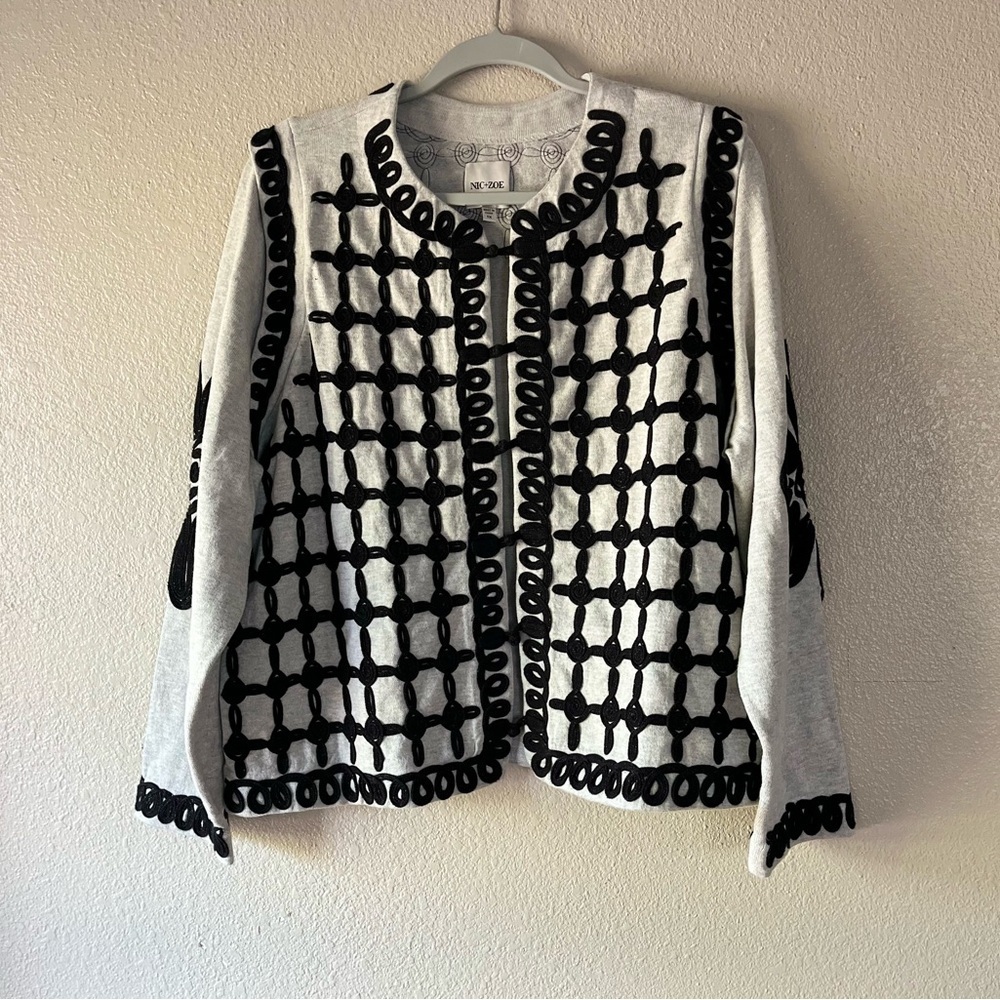 NIC+ZOE Black and White Grid-Embroidered Open Cardigan - Picture 2 of 7